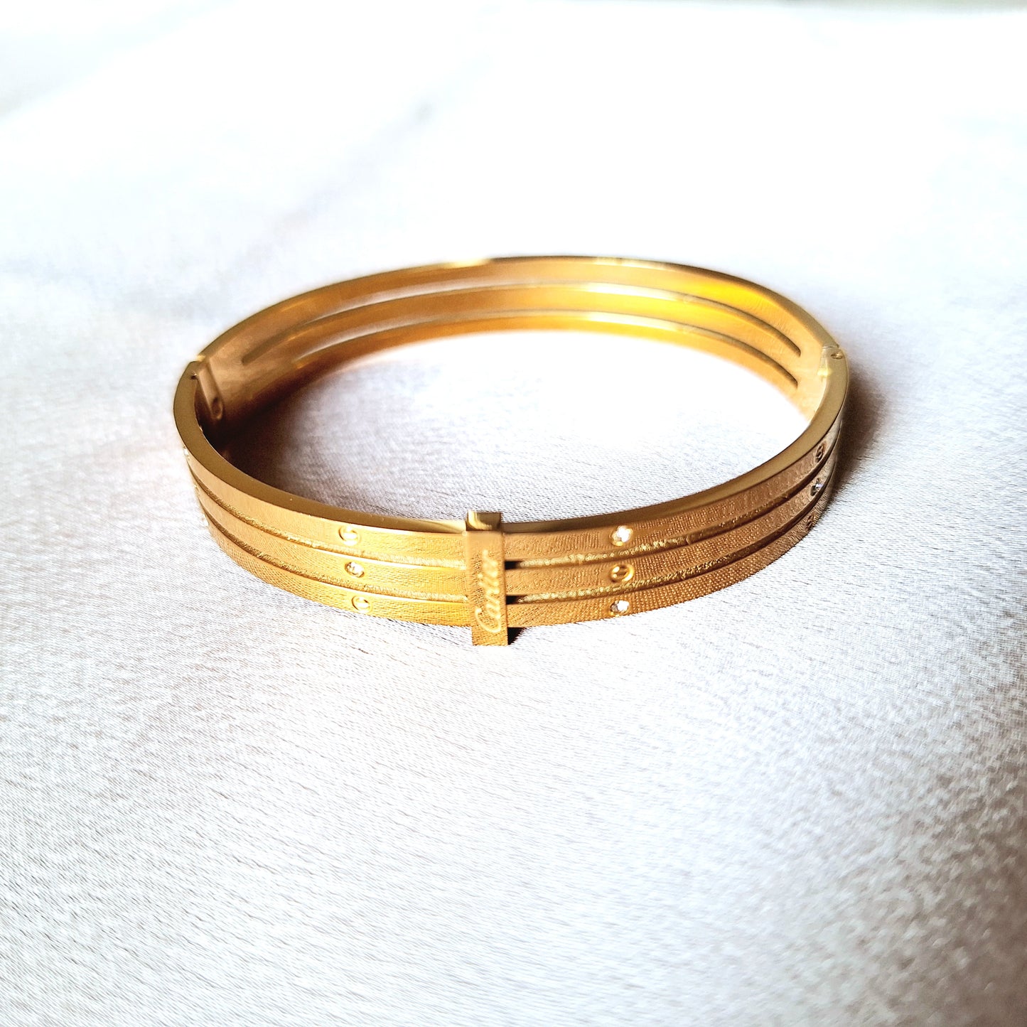 20151 Gold Plated Bangle