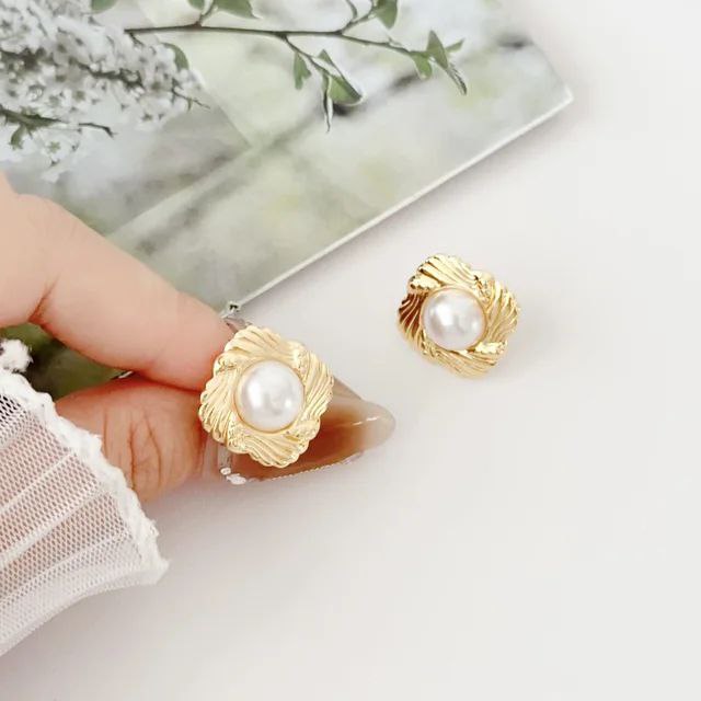 40395 gold plated Earrings