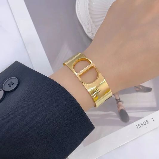 20197 Gold Plated Bangle