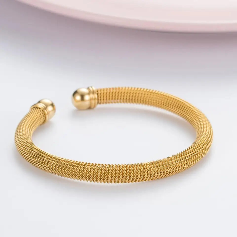 20195  Gold Plated Bangle