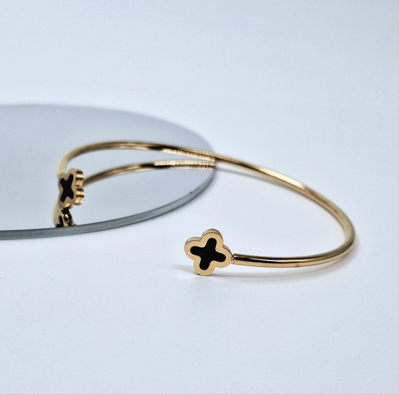 20278 Gold Plated Bangle