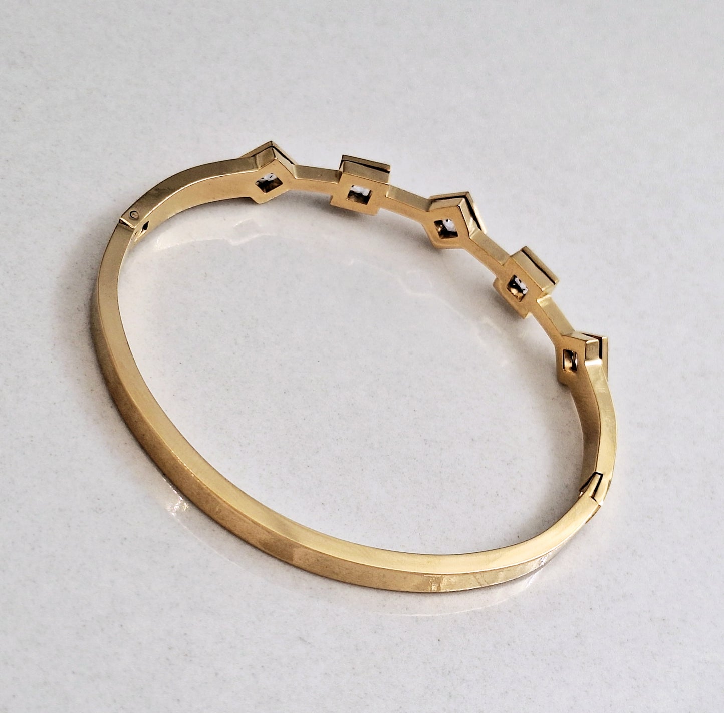 20217  Gold Plated Bangle